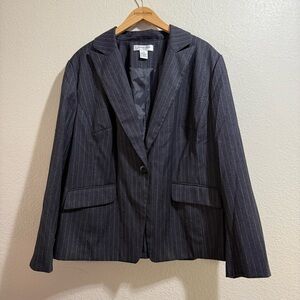 Judith Hart Women's Charcoal Pinstripe Blazer - Size 20W
